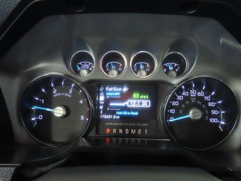 Used 2015 Ford F350 Lariat w/ Lariat Interior Package image 20