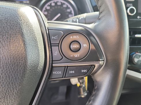 Used 2024 Toyota Camry SE image 27