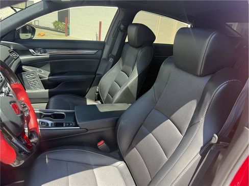 Used 2021 Honda Accord Sport image 12