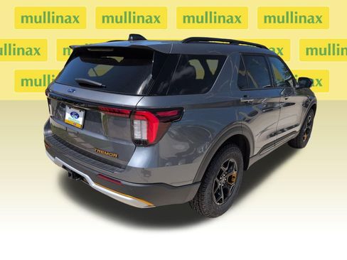 New 2026 Ford Explorer Tremor image 3