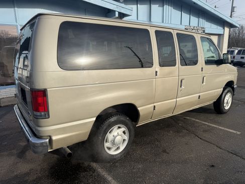 Used 2008 Ford E-350 and Econoline 350 XL image 5