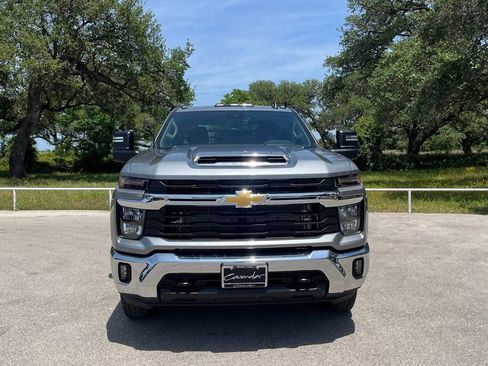 New 2026 Chevrolet Silverado 3500 LT w/ Convenience Package AWD/4WD image 2