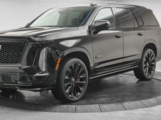 Used 2025 Cadillac Escalade V w/ LPO, ONYX Package video 3