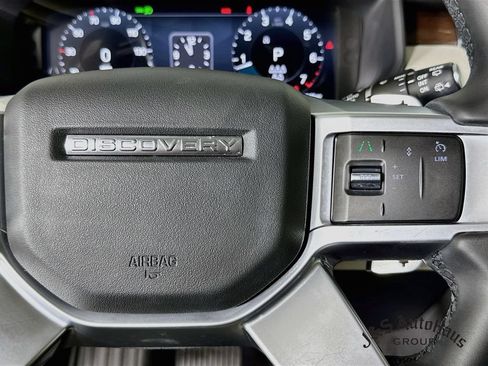 Used 2024 Land Rover Discovery S AWD/4WD image 14