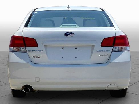 Used 2014 Subaru Legacy 2.5i Premium AWD/4WD image 5
