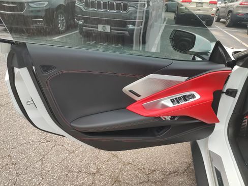 Used 2024 Chevrolet Corvette Stingray Premium Conv RWD image 12