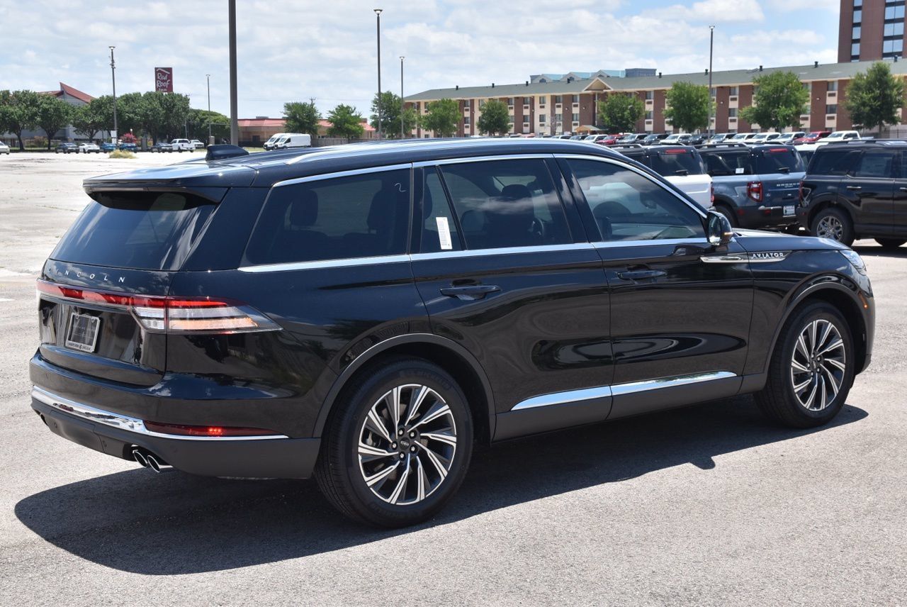 New 2026 Lincoln Aviator 2WD image 6