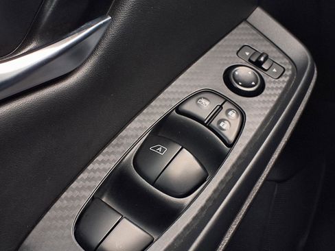 Used 2022 Nissan Sentra SV w/ Lighting Package image 19