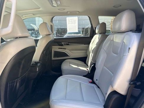 Used 2025 Kia Telluride S AWD/4WD image 14