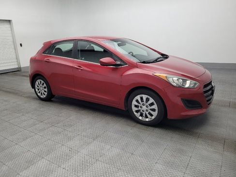Used 2016 Hyundai Elantra GT image 11