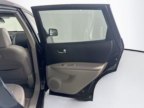 Used 2013 Nissan Rogue S w/ Special Edition Pkg image 29