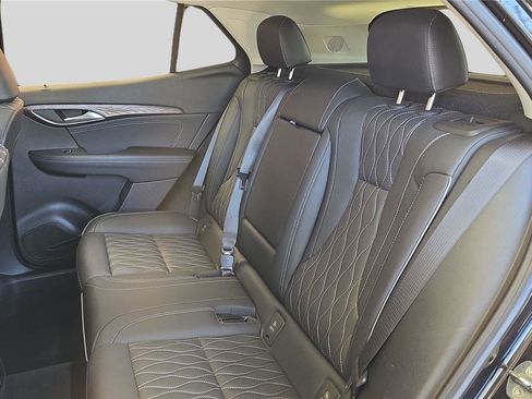 Used 2023 Buick Envision Avenir image 15