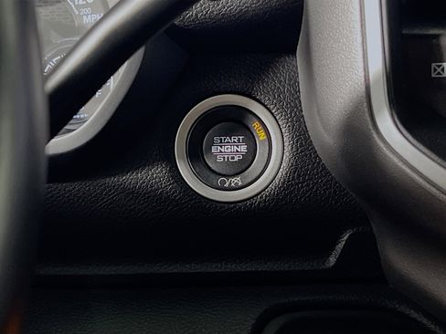 Used 2024 RAM 3500 Big Horn image 22