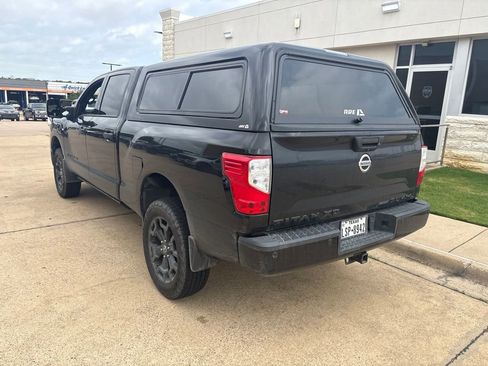 Used 2018 Nissan Titan SL w/ Midnight Edition AWD/4WD image 2