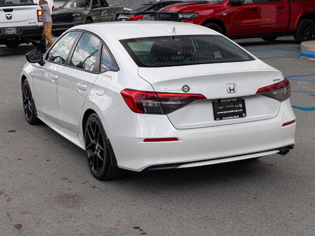 Used 2023 Honda Civic Sport image 6