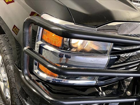 Used 2017 Chevrolet Silverado 2500 High Country w/ Duramax Plus Package image 25