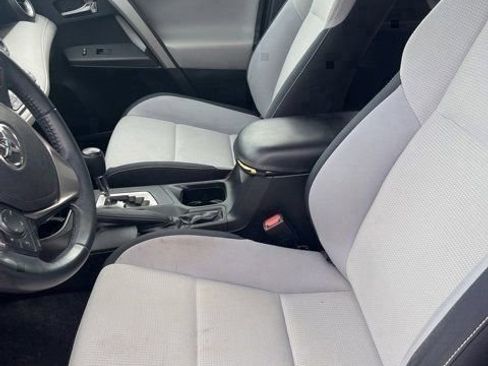 Used 2016 Toyota RAV4 XLE image 12