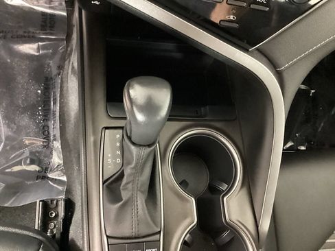 Used 2023 Toyota Camry SE AWD/4WD image 20