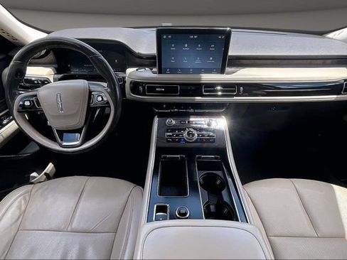 Used 2020 Lincoln Aviator Reserve w/ Elements Package Plus AWD/4WD image 13