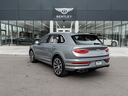 Used 2022 Bentley Bentayga image 8