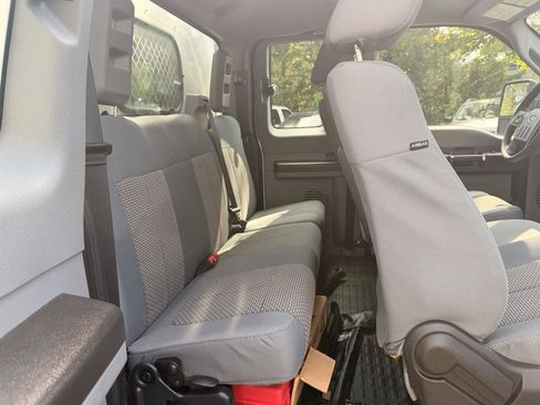 Used 2016 Ford F250 XL w/ Power Equipment Group RWD image 23