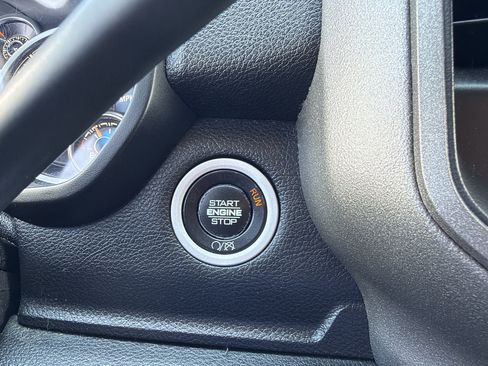 Used 2019 RAM 2500 Tradesman AWD/4WD image 19