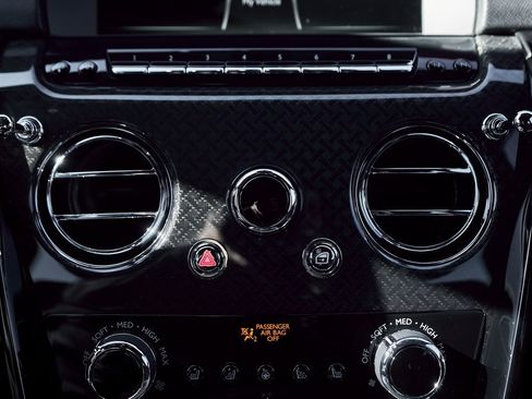 Used 2022 Rolls-Royce Cullinan Black Badge image 72