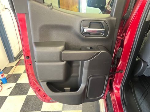 Used 2019 Chevrolet Silverado 1500 LT w/ All-Star Edition AWD/4WD image 36