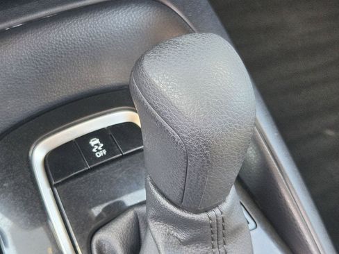 Used 2025 Toyota Corolla LE FWD image 21
