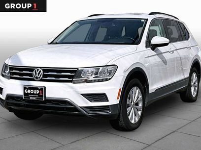 Used 2019 Volkswagen Tiguan SE w/ Panoramic Sunroof Package