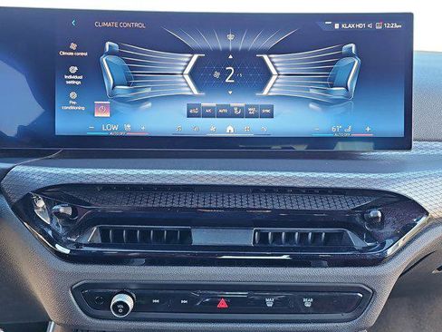 Certified 2025 BMW 430i Coupe w/ M Sport Package image 24