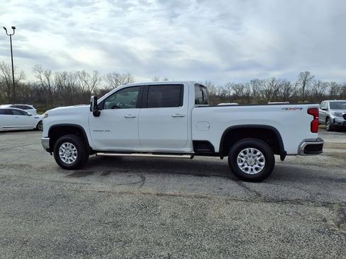Used 2025 Chevrolet Silverado 3500 LTZ w/ LTZ Convenience Package AWD/4WD image 32