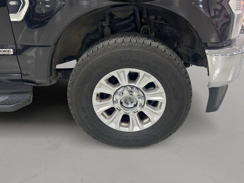 Used 2020 Ford F250 XL w/ STX Appearance Package AWD/4WD image 7