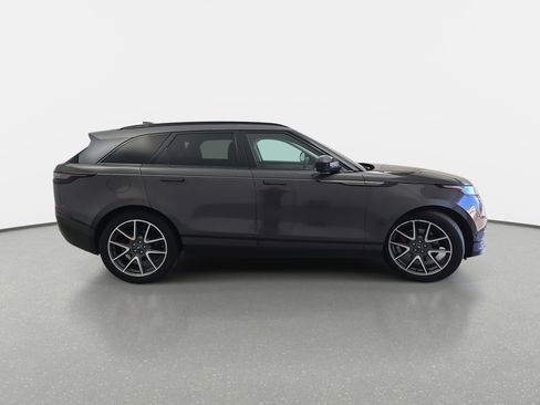 Used 2025 Land Rover Range Rover Velar Dynamic SE image 4