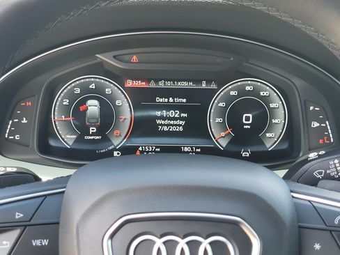 Used 2023 Audi Q7 2.0T Premium Plus AWD/4WD image 12