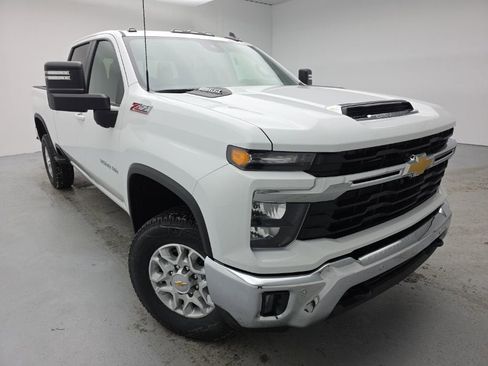 New 2026 Chevrolet Silverado 3500 LT w/ All Star Edition image 4