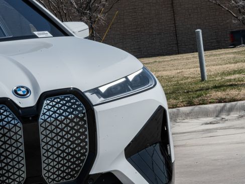 Certified 2024 BMW iX xDrive50 w/ Sport Package image 7