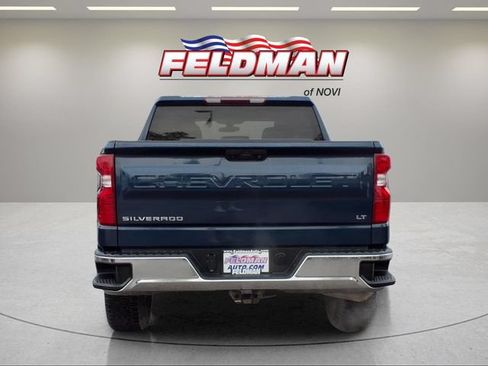 Used 2022 Chevrolet Silverado 1500 LT AWD/4WD image 4