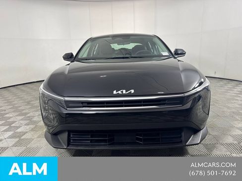 Used 2025 Kia K4 FWD image 2