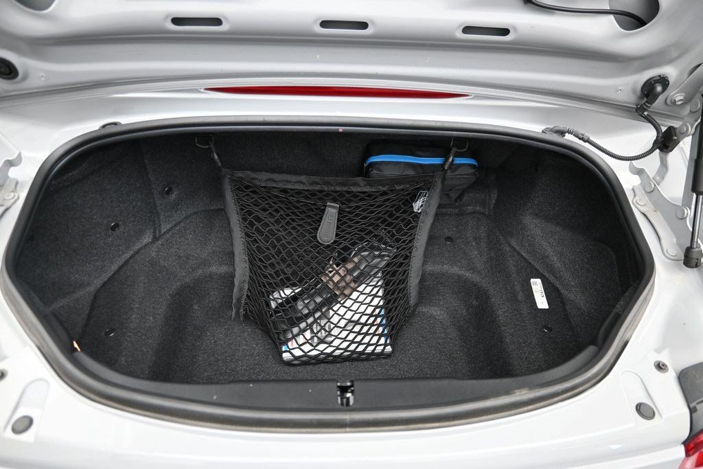 Used 2025 MAZDA MX-5 Miata Club RWD image 9