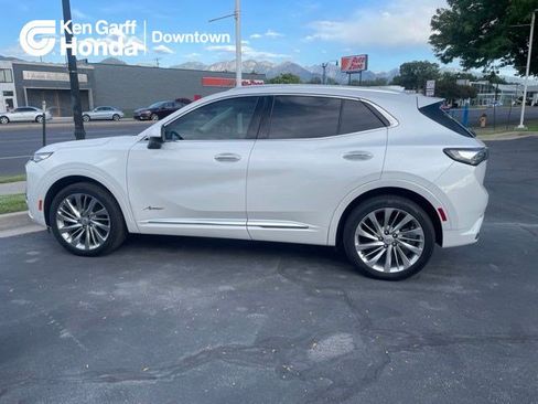 Used 2025 Buick Envision Avenir AWD/4WD image 1