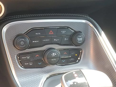 Used 2017 Dodge Challenger SRT Hellcat RWD image 25