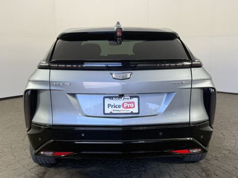 Used 2024 Cadillac Lyriq Sport AWD/4WD image 6