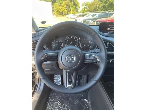 Used 2025 MAZDA CX-30 AWD 2.5 S w/ Select Sport Pkg image 17