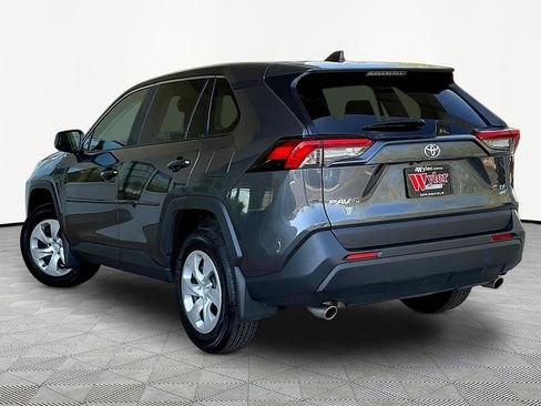 Used 2024 Toyota RAV4 LE AWD/4WD image 4