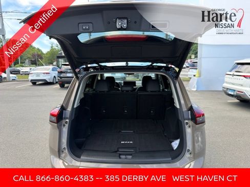 Certified 2025 Nissan Rogue SL w/ SL Premium Package AWD/4WD image 24