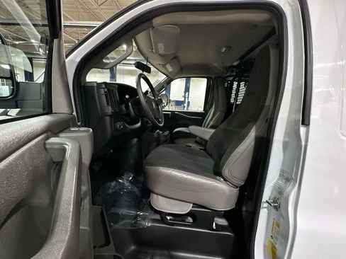 Used 2024 GMC Savana 2500 w/ Driver Convenience Package RWD image 13