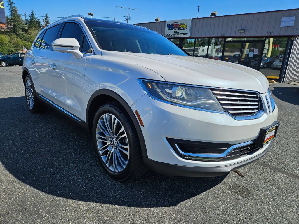 Used 2017 Lincoln MKX Reserve w/ Lincoln MKX Climate Package FWD image 3