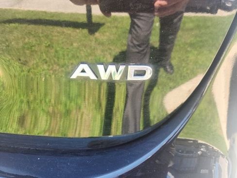 Used 2018 Nissan Rogue Sport S AWD/4WD image 6
