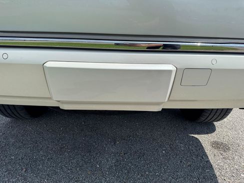 Used 2015 Chevrolet Tahoe LTZ RWD image 14
